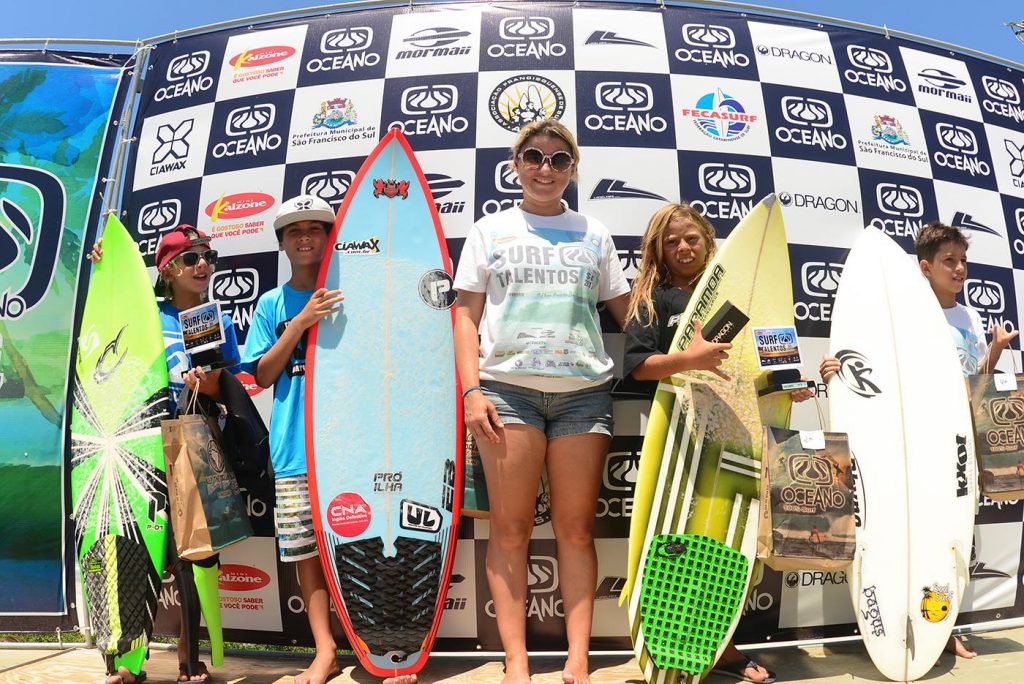 Oceano Surf Talentos - São Francisco do Sul: Pódio Categoria Sub-10 (Foto: Basílio Ruy)