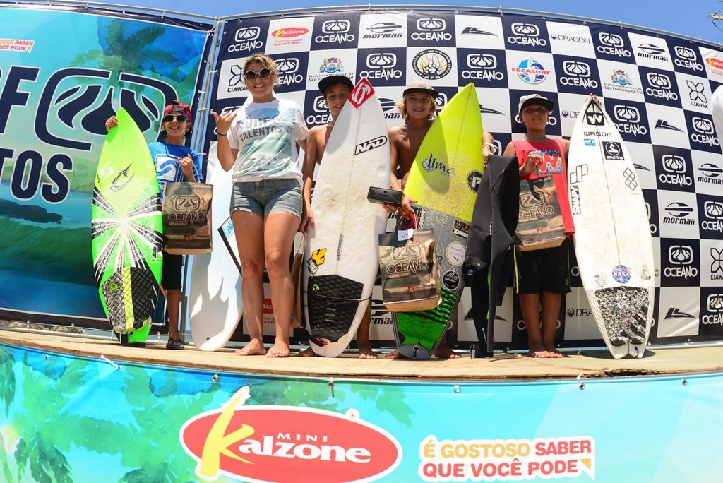 Oceano Surf Talentos - São Francisco do Sul: Pódio Categoria Sub-12 (Foto: Basílio Ruy)